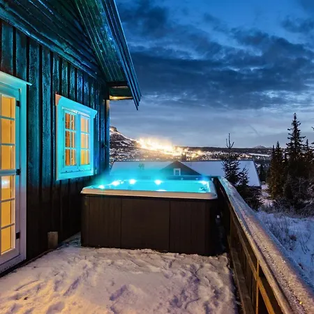 Chalet Skeikampen With Mountain View, Jacuzzi, And 8 Bedrooms Aulstad