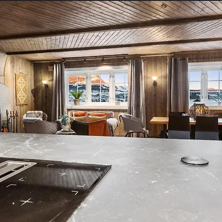 Skeikampen With Mountain View, Jacuzzi, And 8 Bedrooms * Aulstad