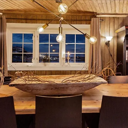 Skeikampen With Mountain View, Jacuzzi, And 8 Bedrooms * Aulstad