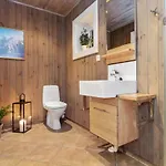 Chalet Skeikampen With Mountain View, Jacuzzi, And 8 Bedrooms Aulstad