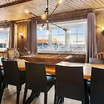 Skeikampen With Mountain View, Jacuzzi, And 8 Bedrooms Chalet *